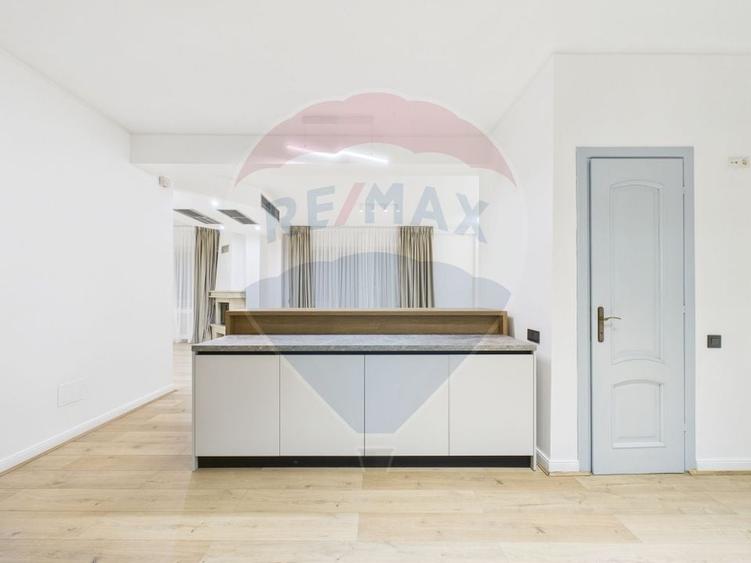 Casă / Vilă Pipera  cu 7 camere de închiriat - 2