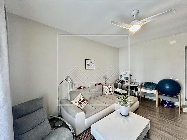 Casa individuala de vanzare in Sibiu, 373mp teren, 8 camere, zona buna - 34