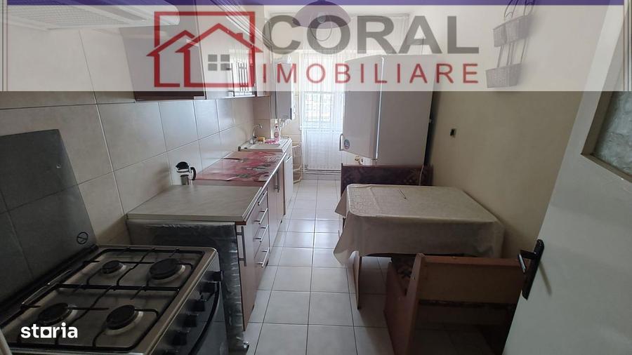 De inchiriat apartament 3 camere, bvd. Decebal - 3