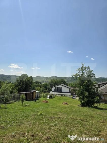 Casă cu 4 camere cu Teren 1458 Mp în Central