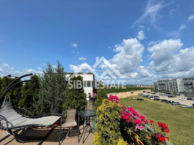 Apartament cu 3 camere semidecomandat, mobilat în Turnișor