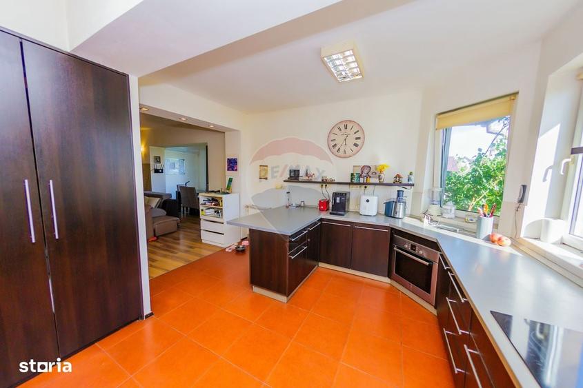 Casa pentru locuit, zona lini?tita, la cateva minute de ora? - 9