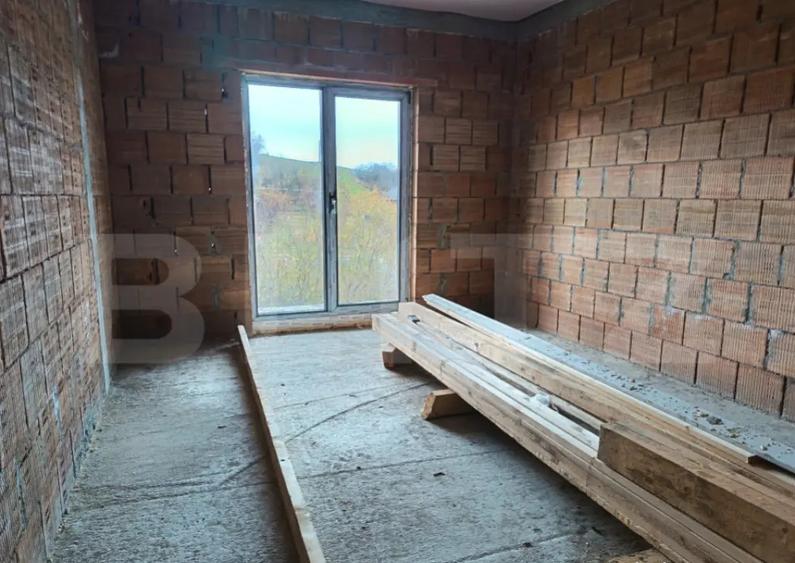 Casa cu 3 dormitoare ?i garaj in suprafa?a de 180 mp - 10