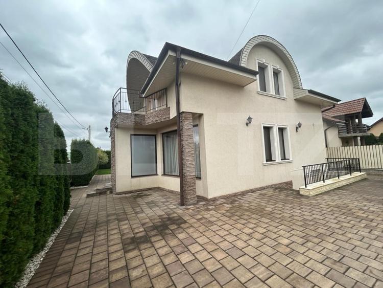 Casa superba amenjata in stil clasic - 3