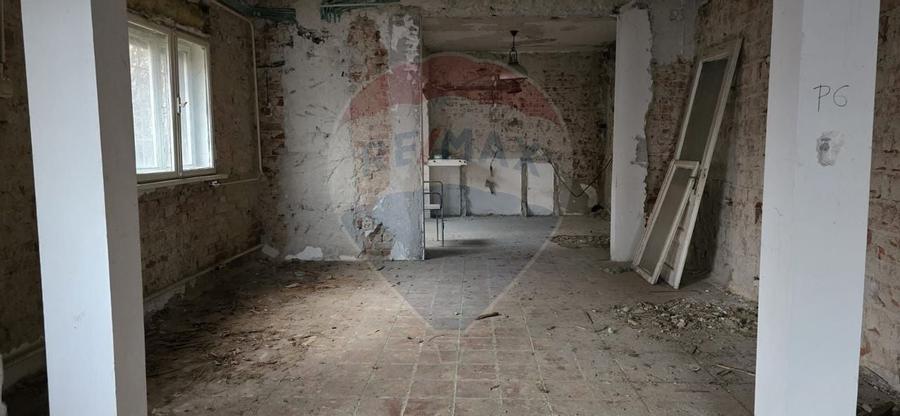 De vanzare | Casa cu 3-5 camere, necesita renovare | Zona Baicului - 5