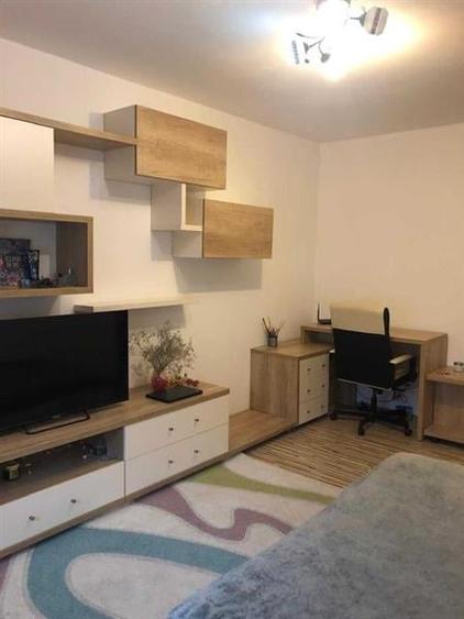 Decomandata, mobilata, Central, Brasov - 1