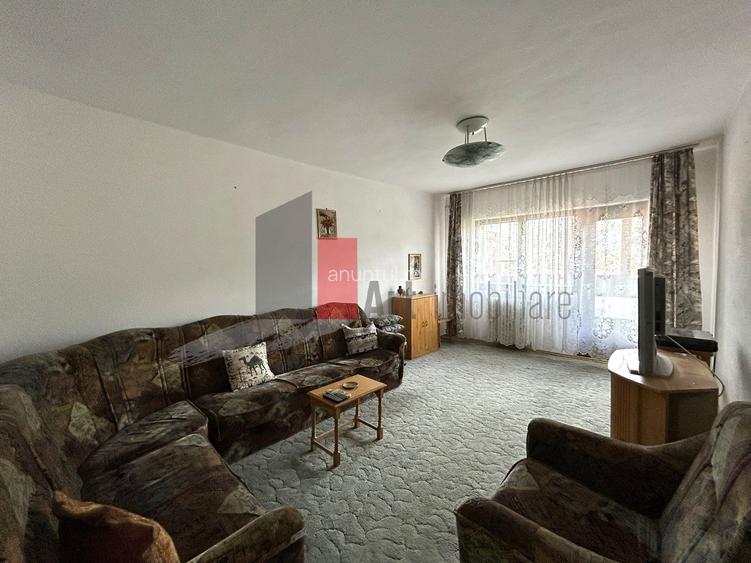 Busteni langa Telecabina apartament decomandat 3 camere Busteni langa Telecabina apartament decomandat 3 camere
