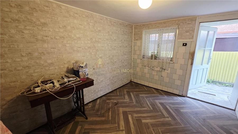 CASA RENOVABILA 5 CAMERE 120 MP UTILI TEREN 399 MP DAMBUL ROTUND - 6