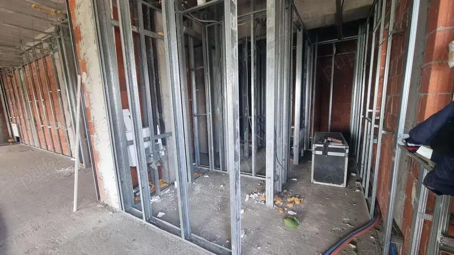 Vand spatiu pretabil birouri, servicii, situat in pitesti, craiove - 10