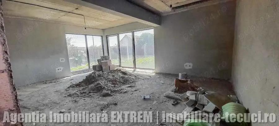 Casa cu 8 camere ?i 800 mp curte, la ro?u, in Tecuci - 6