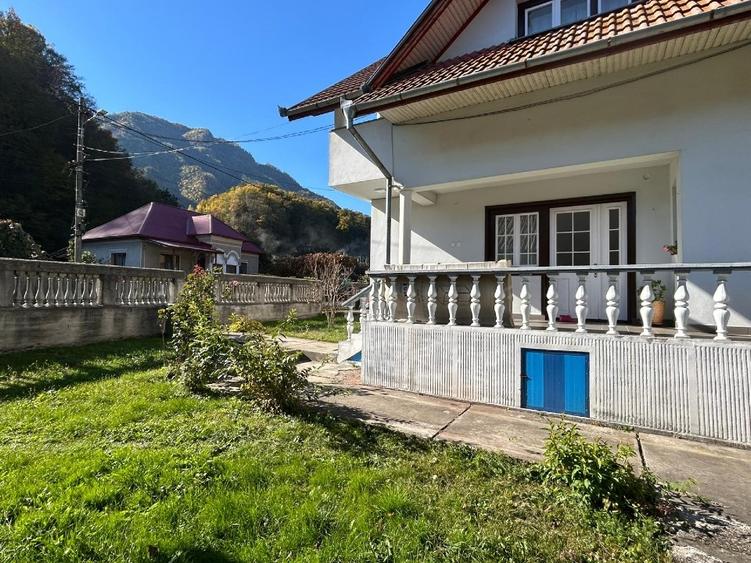 Direct proprietar, vand casa in orasel de munte, Brezoi, jud. Valcea - 2