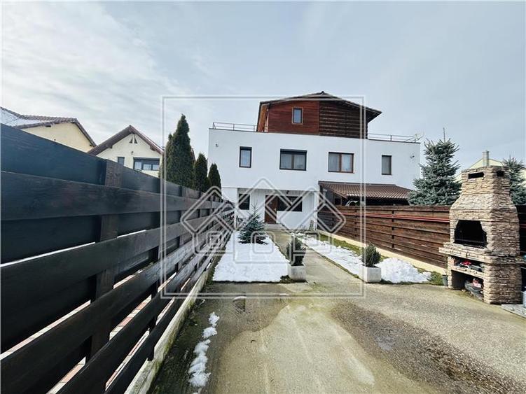 Apartament de vanzare in Sibiu - 67 mp utili, 147 mp teren - - 7