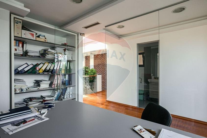 Cladire de birouri Micalaca pe principala, vad si vizibilitate sporita - 5