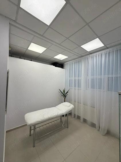 Camera Cosmetica-Masaj-Lash Luminoasa Dotata Tatarasi -Oancea - 3