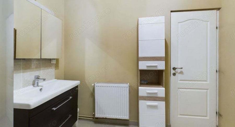 Apartament cu 3 camere zona Medicinei Bastion - 1