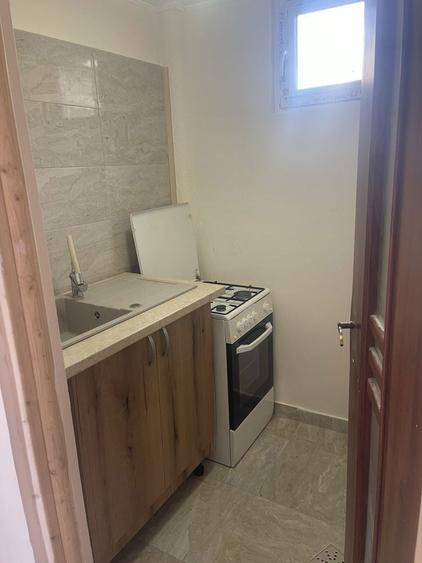 Garsoniera de inchiriat voluntari zona kaufland la curte - 4