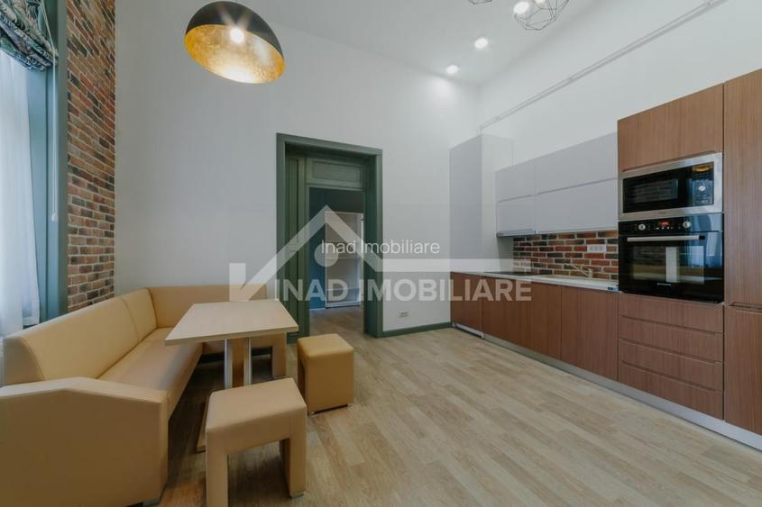 Apartament cu 3 camere situat in zona Centrala langa Piata Unirii