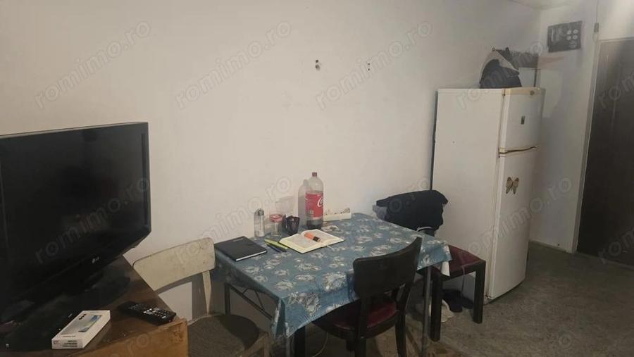 Inchiriez sau vand garsoniera in Deva, zona Dacia, etaj 1, mobilata, utilata - 4