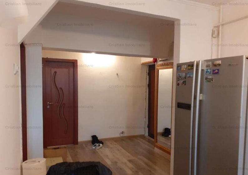 Ultracentral CEC -bd.Independentei 3 cam conf 1 decomandat 9 - 8