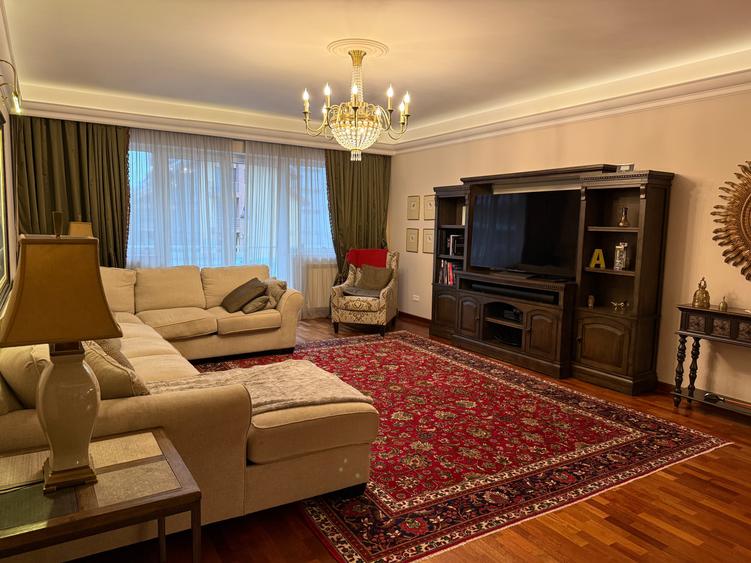 APARTAMENT 4 CAMERE - HERASTRAU- LOC PARCARE - TERASA- COMISION 0% - 18