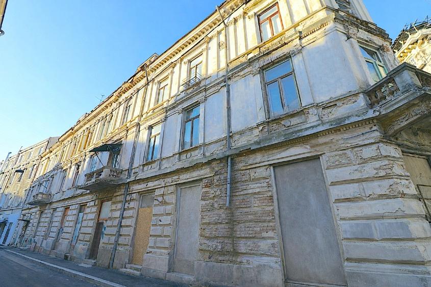 Clădire istorică – fost hotel emblematic în Centrul Istoric - 2