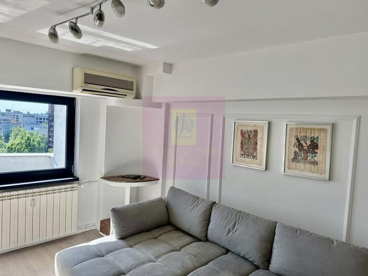 Apartament cu 4 camere decomandat, mobilat în P-ța Unirii