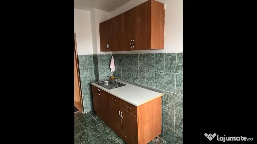 Apartament cu 2 camere decomandat în Banu Manta