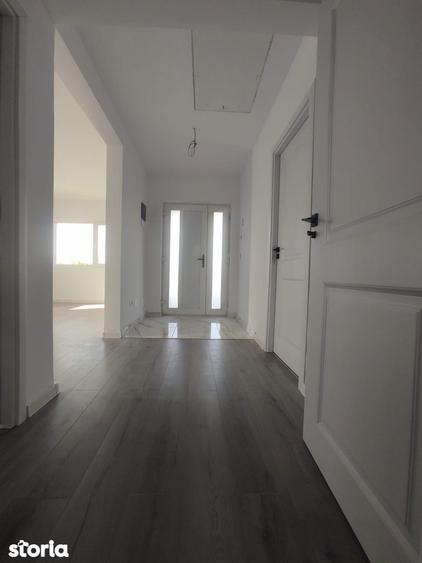 Casa individuala, INACLIRE IN PARDOSEALA, 3 camere, 400 mp teren - 1