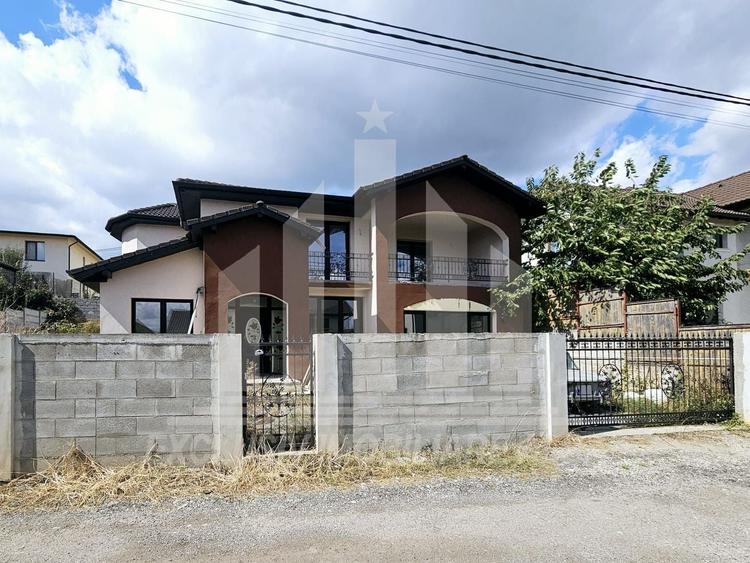 Casa individuala | 240 mp | 502 mp teren | Cetate - zona Piata - 1