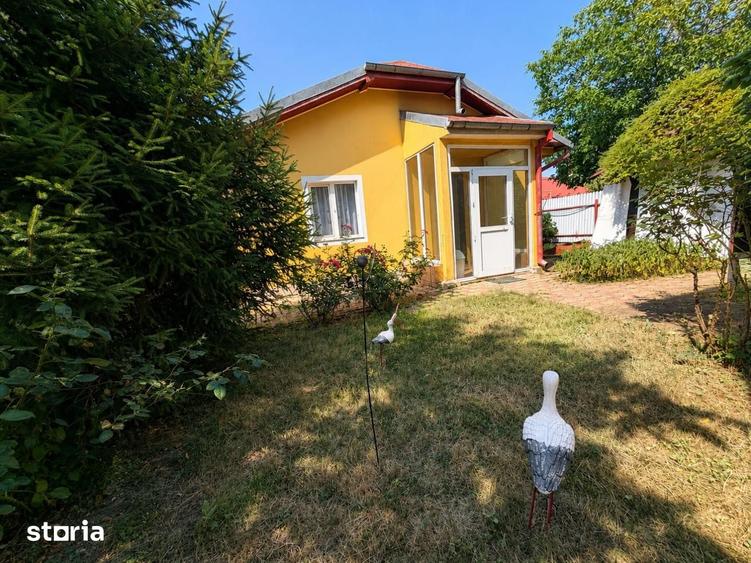 Casă cu 2 camere cu Canalizare în Dobroești