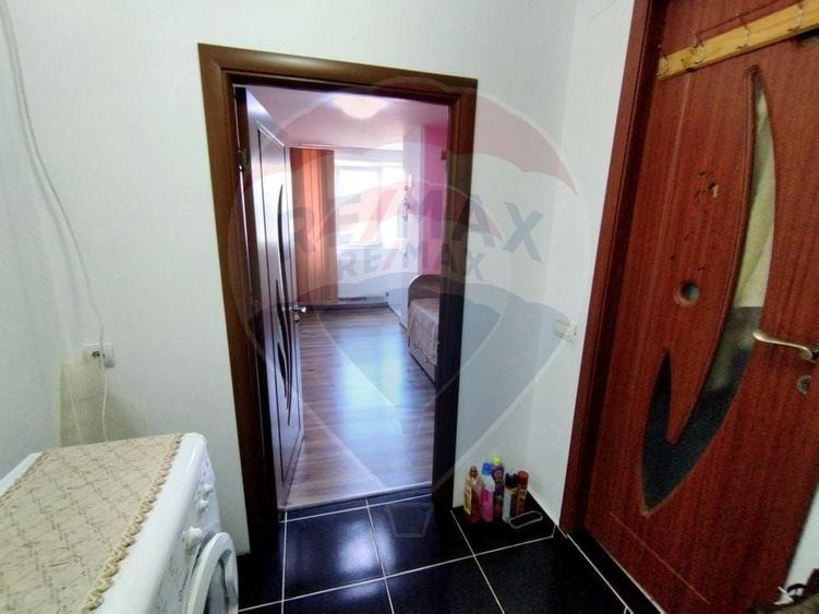 Garsonieră de v&acirc;nzare, etaj 3, zona Letea - 4