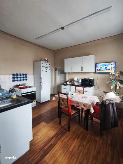 Casa de inchiriat , 3 camere, zona Micro 1 - 2