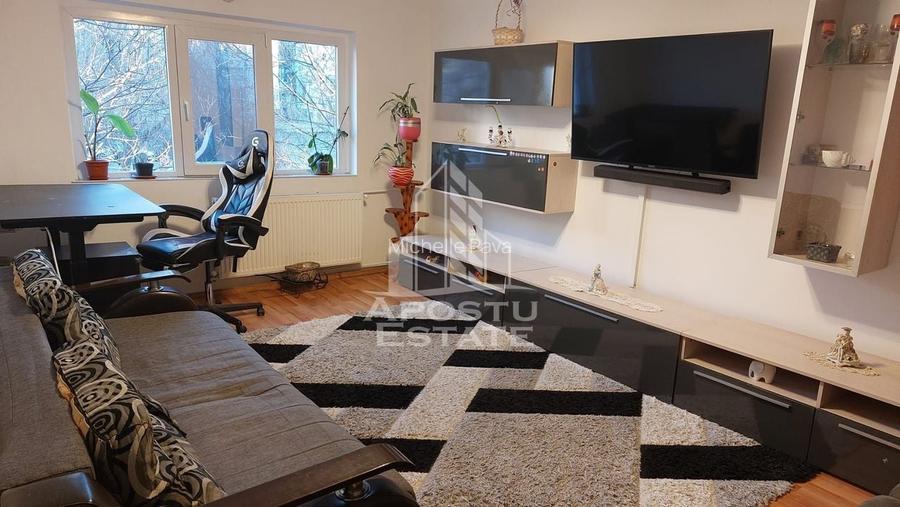 Apartament 2 camere decomandat et 1 , Zona Soarelui Apartament 2 camere decomandat et 1 , Zona Soarelui