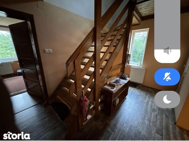 Casa Singur in Curte 160 mp teren 1600 mp - 1