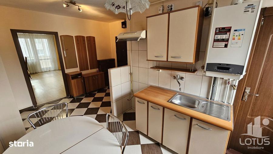 Apartament cu 3 camere Tudor, et.1, str. Pomicultorilor, bloc izolat - 11