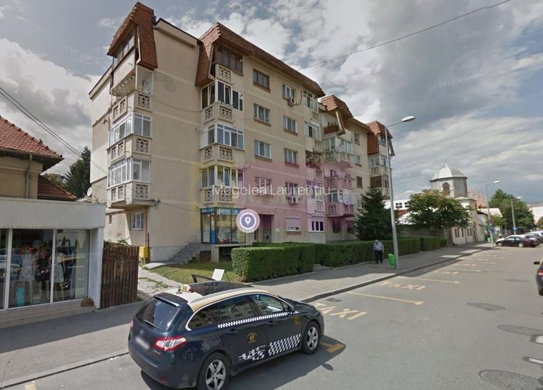 Apartament de vanzare cu 2 camere (cu vad comercial)