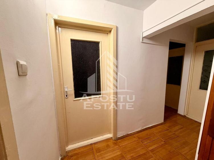Apartament cu 3 camere, centrala proprie, zona Soarelui - 11