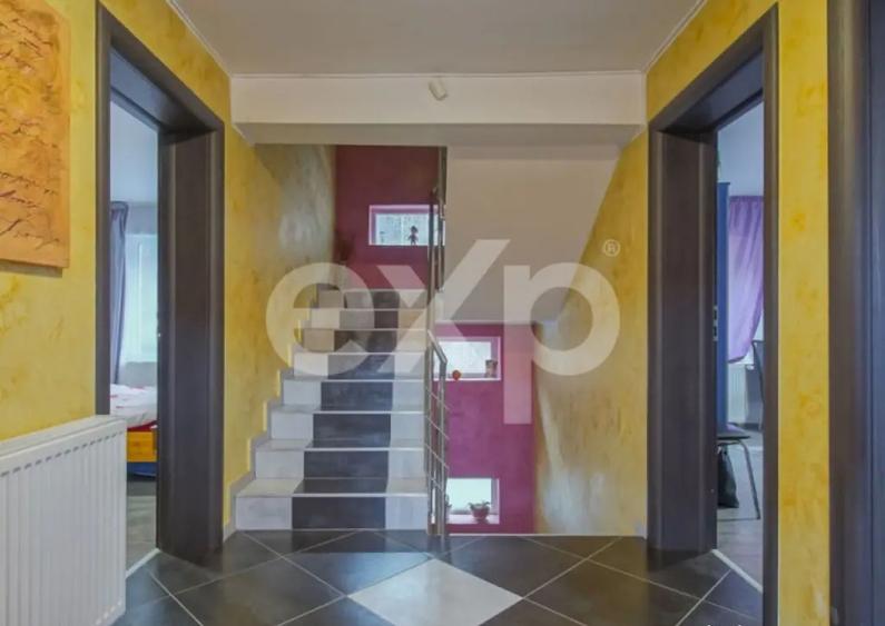 Casa individuala la 4 km de Bra?ov | 730 mp teren - P+E+M - 11