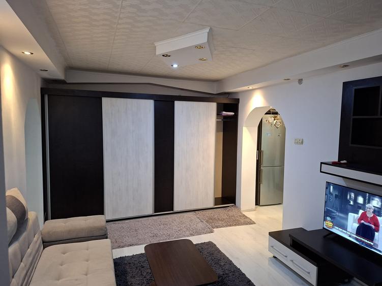 2 camere Craiovei , centrală / mobilat / utilat , preț NEGOCIABIL - 4