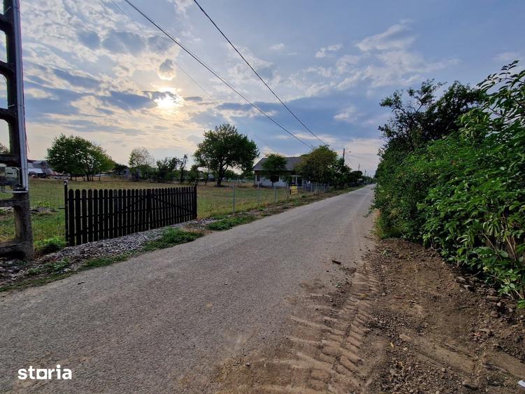 Teren de 1045 mp, în Cornu Luncii