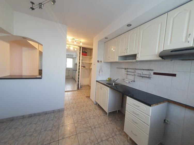 Proprietar vând apartament, 3 camere decomandate, 6/10, Bucur Obor - 6