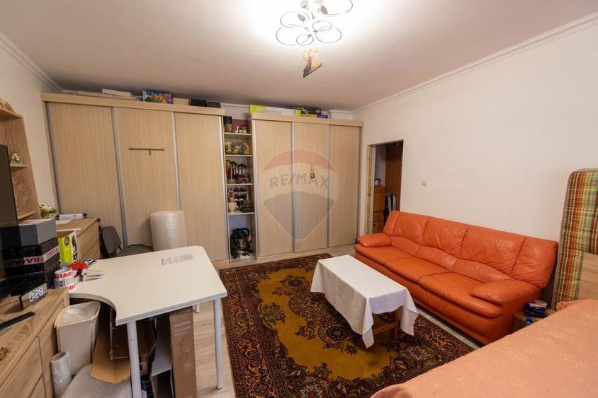 Vila de vanzare in zona P-ta Unirii 140 mp teren - 7