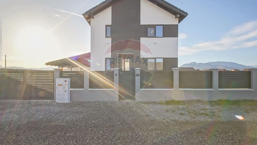 Casă smart finisaje premium, 700 mp teren Cartier Izvor | Comision 0 - 4