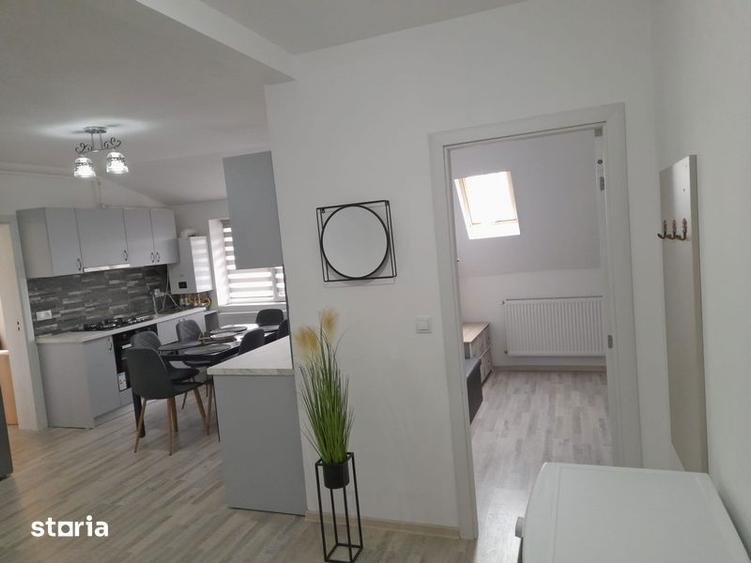 Inchiriez apartament 3 camere 300 euro - 2