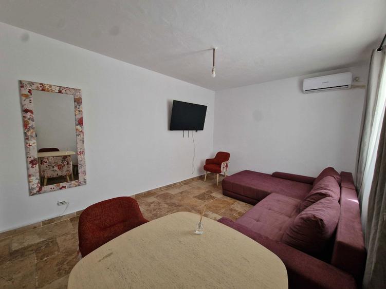 Inchiriez apartament ultracentral - 3