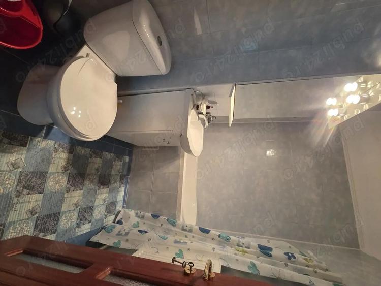 Radu Negru Gars decomandata Mobilata utilata etaj 1 - 3