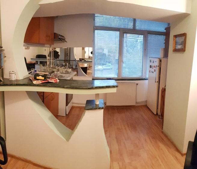 Apartament trei camere decomandate, mobilat si utilat, etaj unu, ultracentral - 7