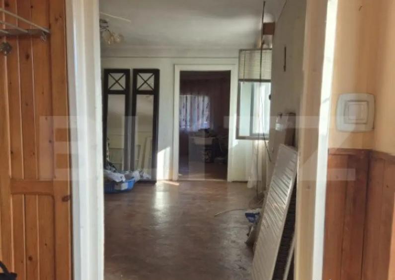 Casa cu 3 camere, zona 7 Noiembrie - 6