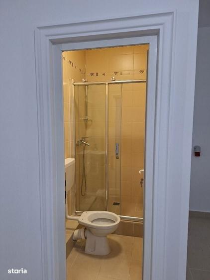 Piata 16 Februarie, spatiu comercial 80 mp. - 10