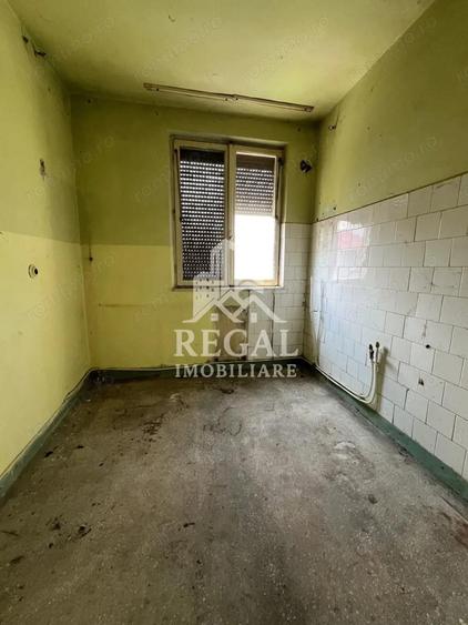 Apartament cu 2 camere, Micro 4 Etaj 4/4 - 5